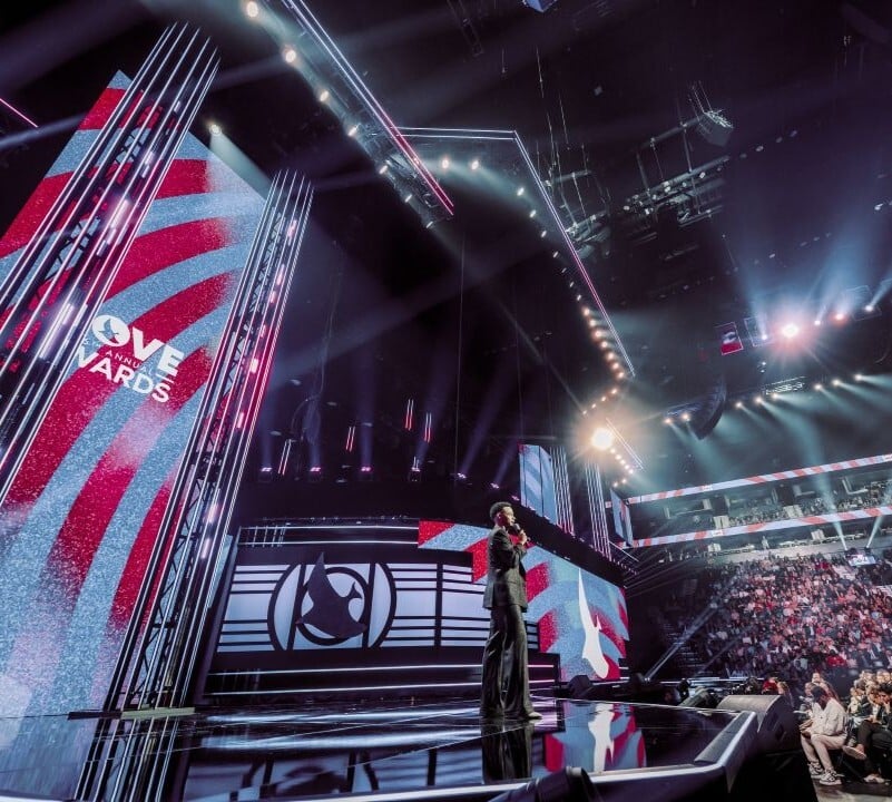 Palco do Dove Awards 2025